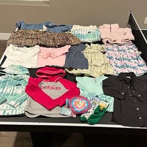 NWT/GUC Girls 3T thru 5/6 clothing bundle 17 piece bundle